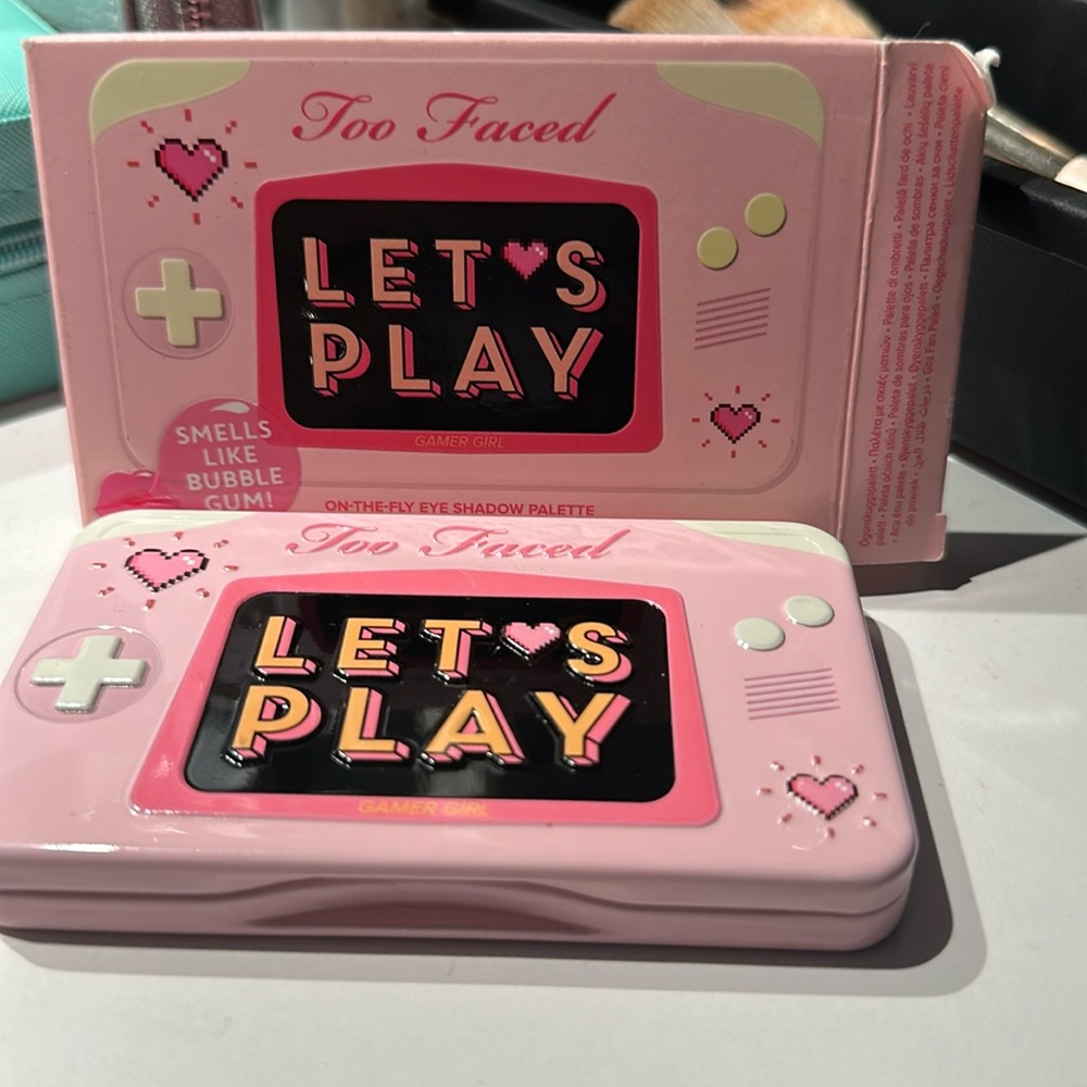Too face eyeshadow pallet